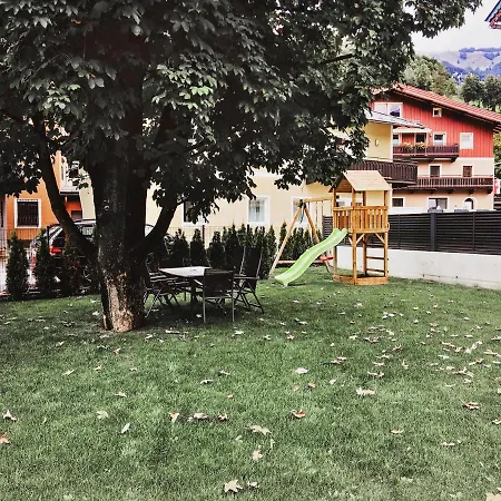 Appart-pension Schnoell Apartman *